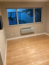 7171 Bay Dr in Miami Beach, FL - Building Photo - Building Photo