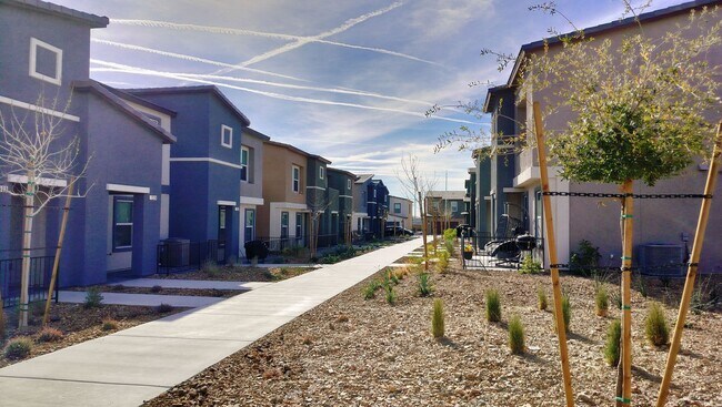 7355 Bosco Brk Dr in North Las Vegas, NV - Building Photo - Building Photo