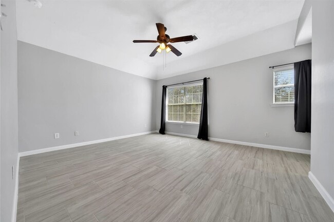 property at 6607 Colonial Rose Ln