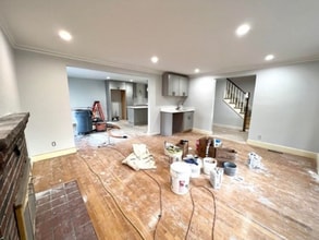 171 Forest St, Unit SF in Medford, MA - Foto de edificio - Building Photo