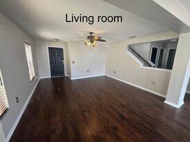 12128 Fern Haven Ave in Gibsonton, FL - Building Photo