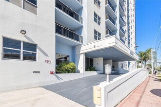 401 69th St, Unit #1401 in Miami, FL - Building Photo - Building Photo