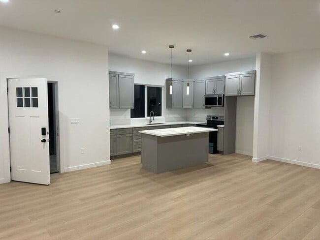 9306 E Ave T in Littlerock, CA - Building Photo - Building Photo