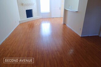 7943 Ellinger Ln in Houston, TX - Building Photo - Building Photo