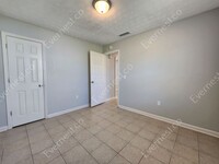 210 Dove Pl photo'