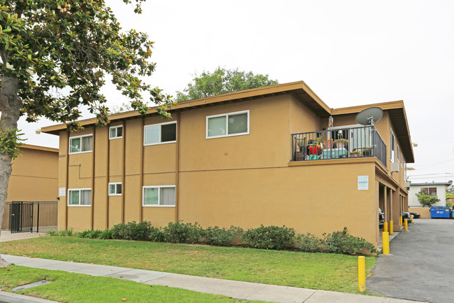 Sunswept Apartments in Garden Grove, CA - Building Photo - Building Photo