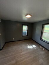 201 S Memorial Ave in Rockford, IL - Building Photo - Building Photo