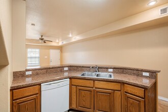 316 Ama Caro Dr in Del Rio, TX - Building Photo - Building Photo