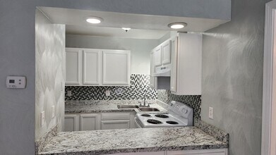 322 Washington St in Portsmouth, VA - Building Photo - Building Photo