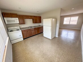 3451 Hi St in Lake Worth Beach, FL - Building Photo - Building Photo