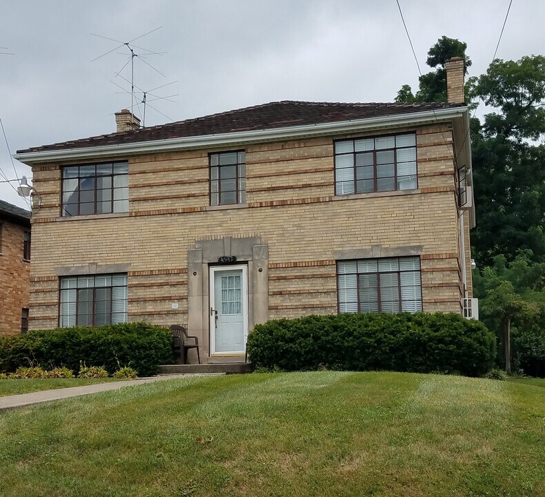 2625 Park Ave, Unit Apt in Norwood, OH - Building Photo
