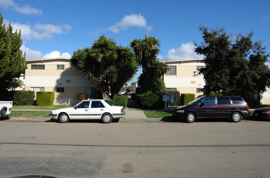 708-712 N G St in Lompoc, CA - Foto de edificio