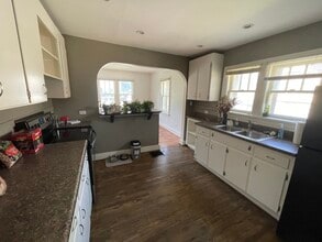 911 W Eastland Ave in Nashville, TN - Building Photo - Building Photo