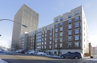 Senior Suites of South Shore in Chicago, IL - Building Photo - Building Photo