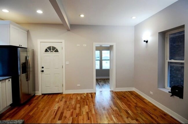 4935 W Washington Blvd, Unit 2 in Chicago, IL - Building Photo - Building Photo