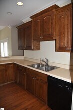 3965 N Hwy 101 in Greer, SC - Building Photo - Building Photo