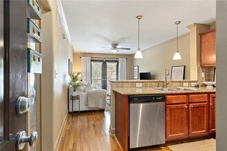 48 Peachtree Ave NE in Atlanta, GA - Building Photo - Building Photo