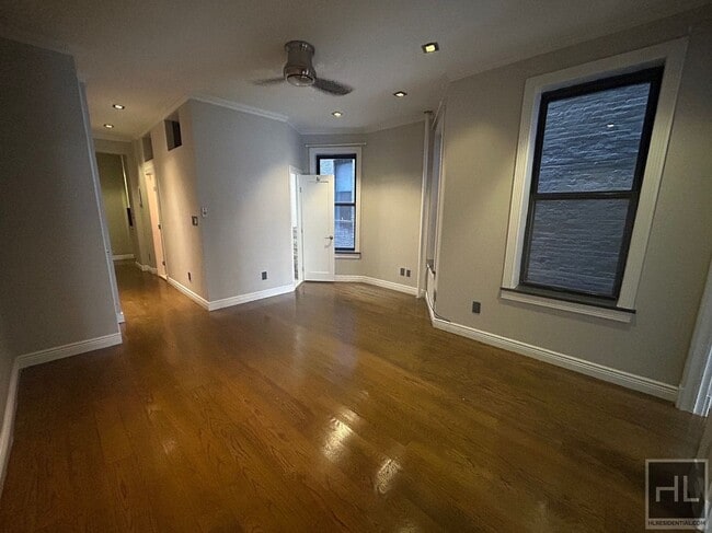 property at 336 E 18th St