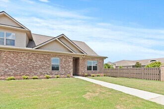 16077 Cohen Dr in Athens, AL - Building Photo - Building Photo