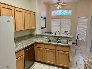 2509 Cog Hill Ln in Las Vegas, NV - Building Photo - Building Photo