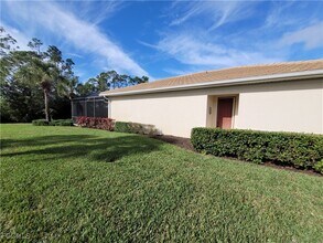 10630 Camarelle Cir in Ft. Myers, FL - Building Photo - Building Photo