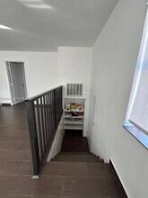 1810 NW 34th St in Miami, FL - Foto de edificio - Building Photo