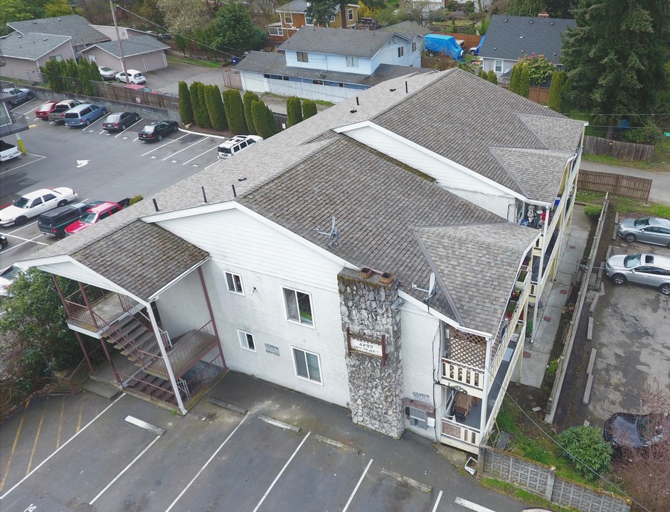 Robstone Apartments in Burien, WA - Foto de edificio