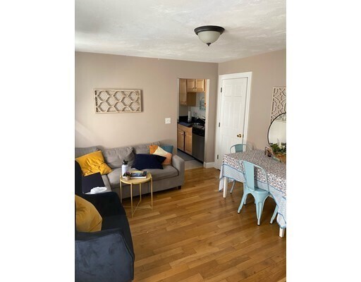 77 Pearl St-Unit -2 in Boston, MA - Building Photo