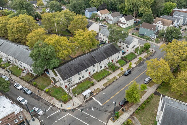 800 Congress Ave in New Haven, CT - Building Photo - Building Photo