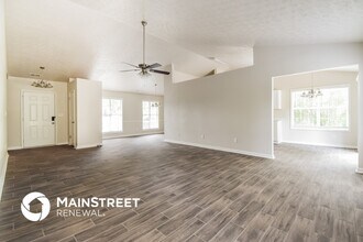 5858 Mistyview Dr in Rex, GA - Building Photo - Building Photo