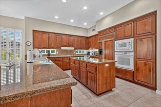 4 Milano Cir in Palm Desert, CA - Building Photo - Building Photo