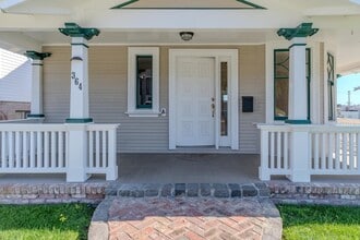 364 Cypress Ave in San Bruno, CA - Building Photo - Building Photo