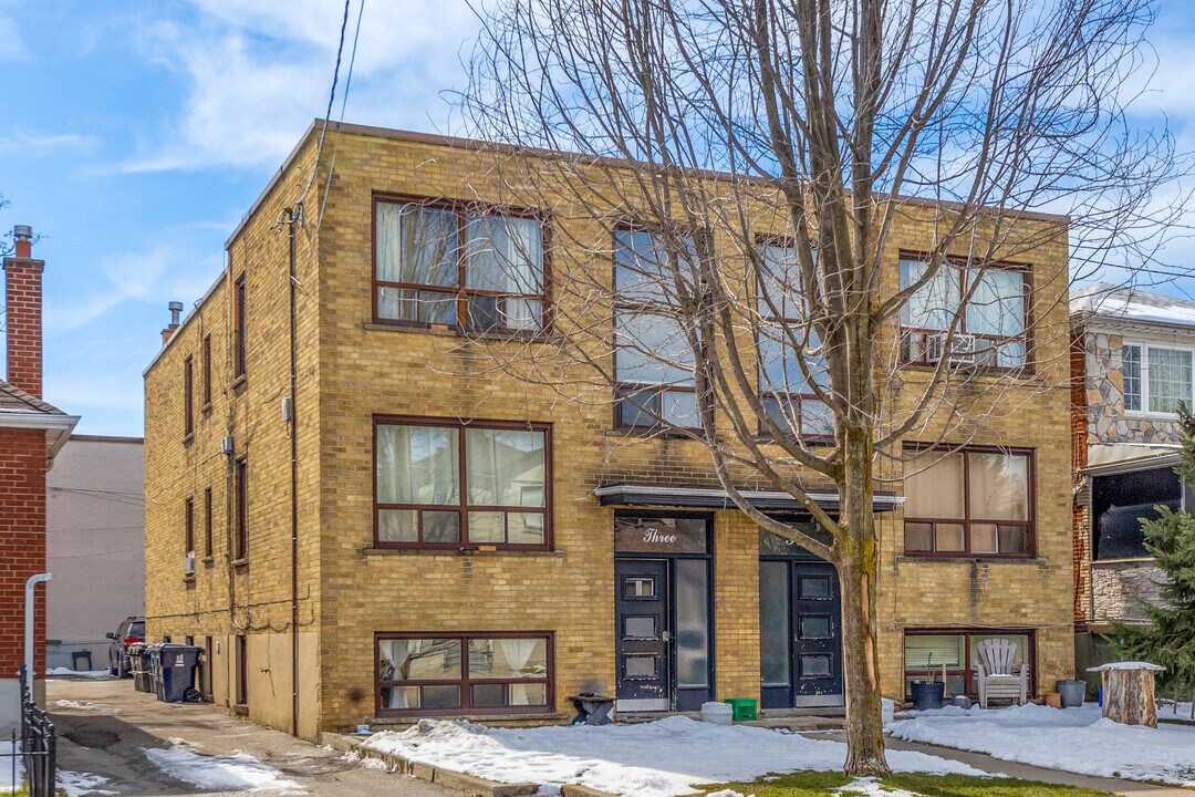 3-5 Hertford Av in Toronto, ON - Building Photo