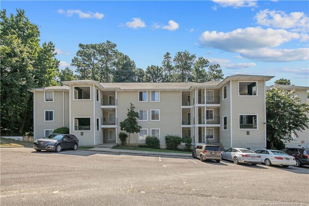 3351 Galleria Dr in Fayetteville, NC - Foto de edificio