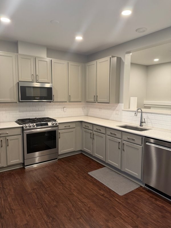 4325 Savoy Ln in McHenry, IL - Foto de edificio - Building Photo