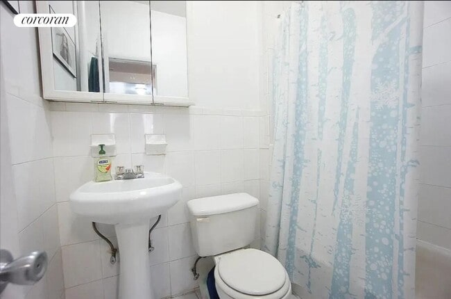 313 W 114th St in New York, NY - Building Photo - Building Photo