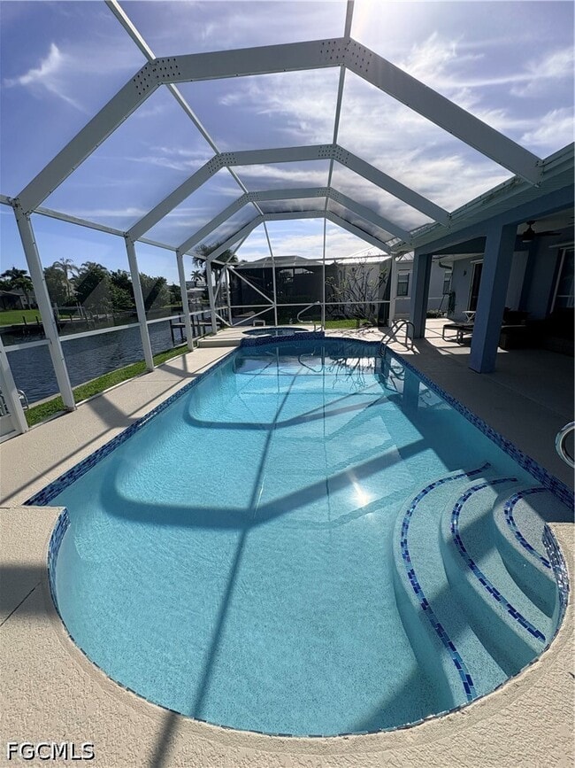2823 SW 39th Terrace in Cape Coral, FL - Building Photo - Building Photo