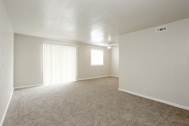 Jamestowne Apartments in Indianapolis, IN - Foto de edificio - Interior Photo