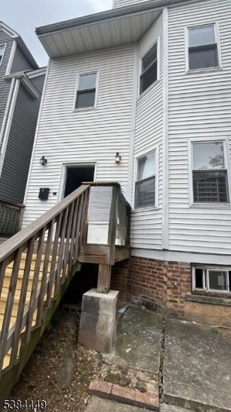 171 Seymour Ave in Newark, NJ - Building Photo
