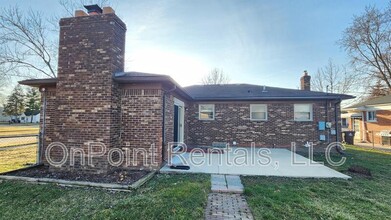 7510 Cardwell St in Westland, MI - Building Photo - Building Photo