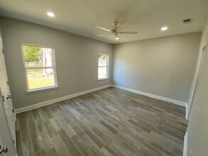 3117 Seahorse Rd in Gautier, MS - Building Photo - Building Photo
