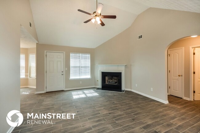 5080 Towne Park Dr in Mcdonough, GA - Foto de edificio - Building Photo