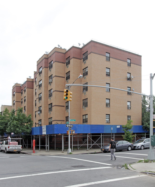 106 Gerry St in Brooklyn, NY - Foto de edificio