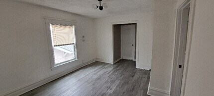 29 Sutton St SW, Unit 2 in Grand Rapids, MI - Building Photo - Building Photo