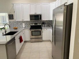 5308 Moon Shadow Ln in Greenacres, FL - Building Photo