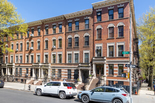 517 8Th Avenue Apartments