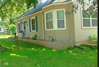 1580 13th Ave in Marion, IA - Foto de edificio - Building Photo