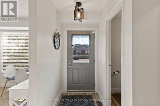 355 Sandringham Crescent in London, ON - Building Photo - Building Photo