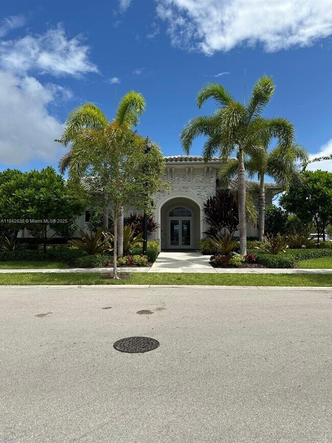 1333 SE 27th Terrace in Homestead, FL - Building Photo - Building Photo