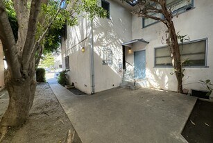 1748 S Robertson Blvd, Unit 5 in Los Angeles, CA - Building Photo